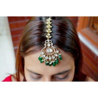Emerald Green Kundan Maang Tikka