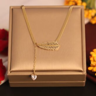 22k Gold Plated Snake Chain Neckalce with Leaf and Stone Studd Pendant