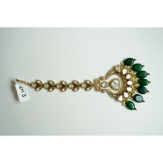 Emerald Green Kundan Maang Tikka
