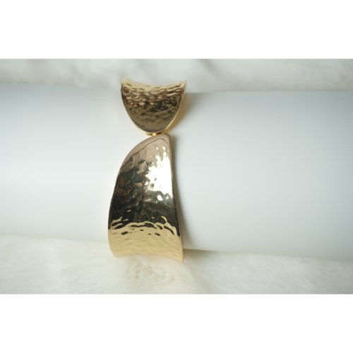 194jU89i3Ih8KMv9_-Tl8T-4Sg1uFu5Js.jpg Gold Hammered Textured Sculptural Twist Cuff Bracelet