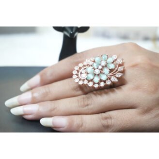 Green Dazzling Swirl Ring