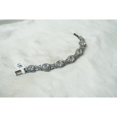 1ALzdzNaegRAnOHs1l_lHw-RedsJPZHTw.jpg Silver Tennis Bracelet