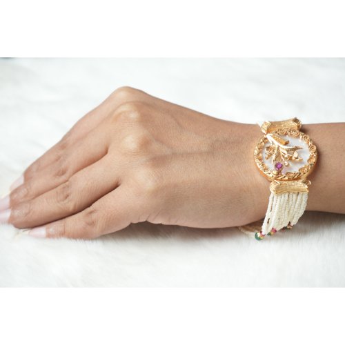 1BOpOO31jskS2iX59TlWIDrSvWuy11qQ3.jpg Leaf Gold Circular Bracelet