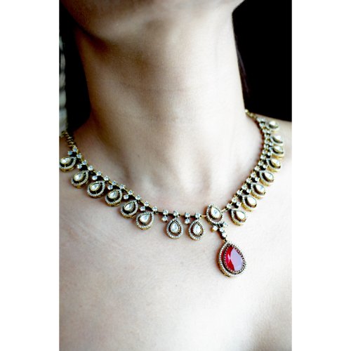 1B_9QB5dg9O1eY8DYcEnw-LAI4mNERtBO.jpg Ruby Polki Droplet Necklace Set