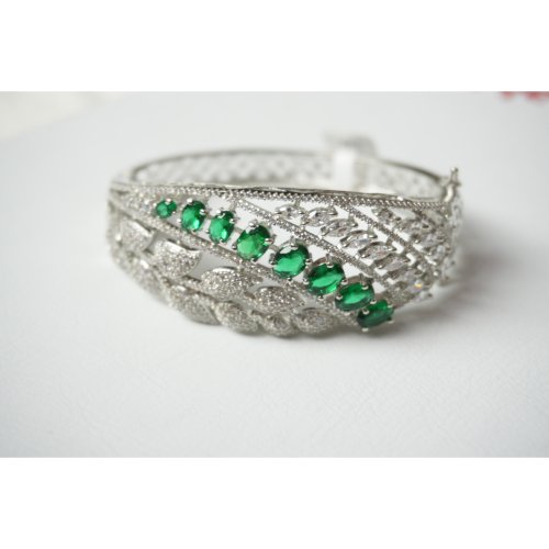 1Cbn9IiBE1SaXZ_UapAE4EO3dQvTD65Bg.jpg Royal Green AD Bracelet