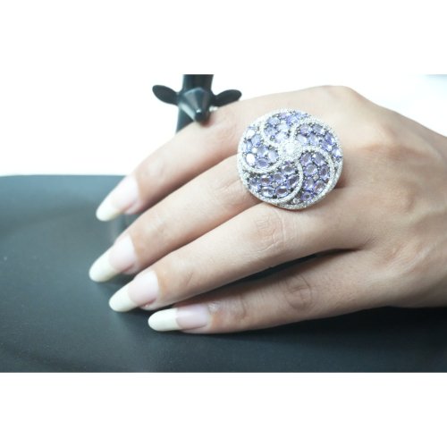 1Dx7zcL6R9p_K7Ht0ZFyqYLN6e6IMHo3T.jpg Purple Tanzanite Cluster Ring