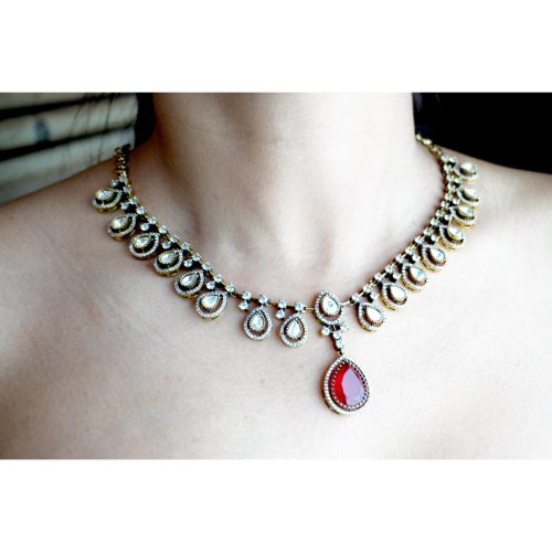 1IOaYguGSd3losjBWKgDRCMrAZ59Uh9de.jpg Ruby Polki Droplet Necklace Set