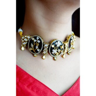 Floral Black Kundan Choker Necklace Set