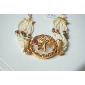 Leaf Gold Circular Bracelet