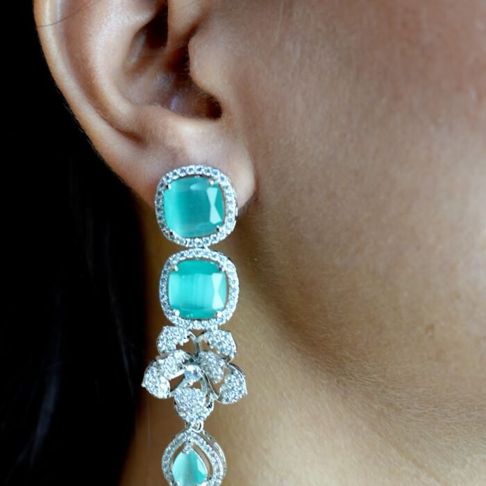 1Po0CGja5WpiZ_jO2rVVgFmM05Fe7m0Xu.jpg Mint Green AD Necklace Set