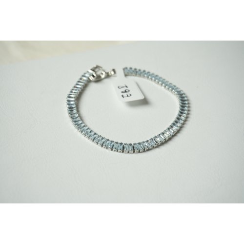 1QqBaFkLLbePpQ1nKAG32iWSLyOGX5_yR.jpg Crystal Silver Tennis Bracelet