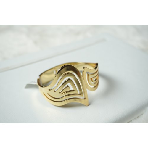 1Qz6CoWv3RPFVDp1-h-P3_hT7d47-mpXo.jpg Gold Geometric Cuff Bracelet