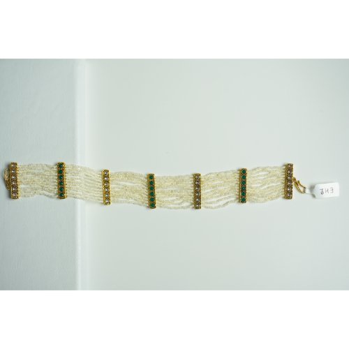 1SFXFO2QpWAxBWo114eeQUXx9LGFrb_cY.jpg White Pearl and Green Stone Sheeshpatti