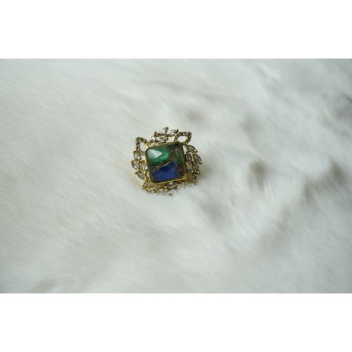 1Tgd-Atu6nDtOnreGbaN5Fpo97Yz_PiXr.jpg Dual Color Stone Floral Stud Earrings