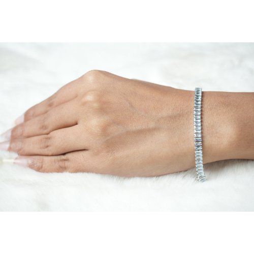 1XPTRX79m8fOyJJkdQ5-1ndAsbUqmUYo.jpg Crystal Silver Tennis Bracelet