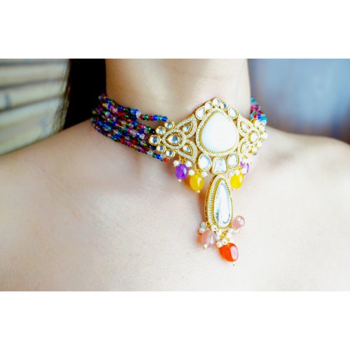 1Zkiw23qNBAZcIvWh5x39DFZkAQmhtIHt.jpg Choker Kundan Necklace with multi-beads Set
