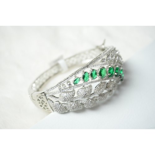 1_DotViWoqSZ07fuxRrq0F927CCdMf82U.jpg Royal Green AD Bracelet