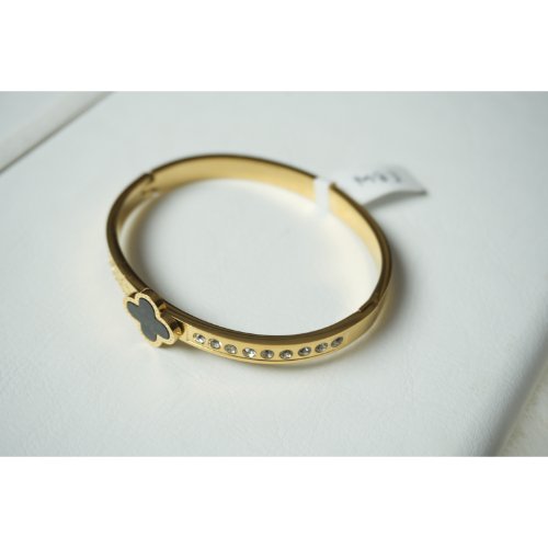 1_JXHjG6wTgqEMkWMkBmi727QnRCAIZdx.jpg Gold Black Clover Bangle Bracelet
