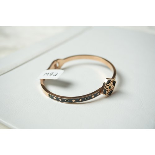 1bZiweX89y18ZsHPhDImYyM3JzVf9HqwN.jpg Rose Gold Black Enamel Crystal Bracelet