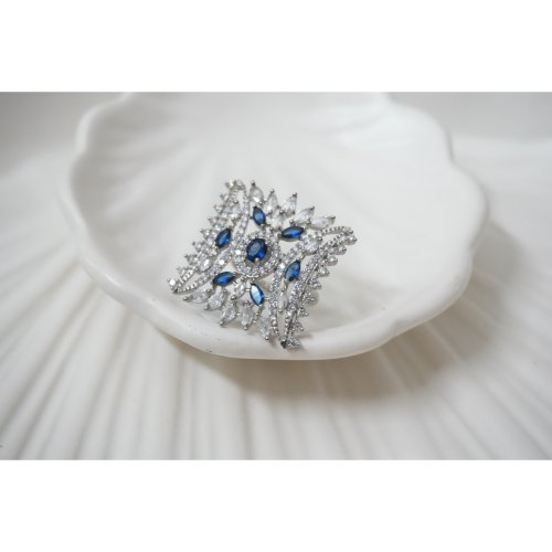 1foFq2gdaCdXPIs-ZSjDA0vkkAvRKKkUd.jpg Blue Sapphire Brooch Ring