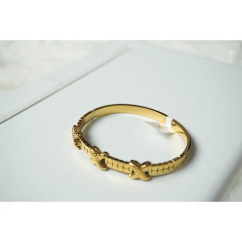 1hYp9mPCGgzm5D8rt7QPsScHPlyQWHwdP.jpg Gold Studded Bangle Bracelet