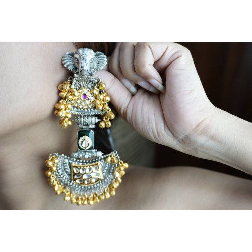 1krnhJ8v1p02olh0Tln79vkYQh-1kzHHq.jpg Long Dual Tone Elephant Polki Kundan Earrings