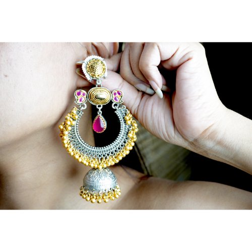 1lAHmp4FIJ2His1k4s8scUHSWUydqFgzF.jpg Dual Tone Ruby Kundan Earrings
