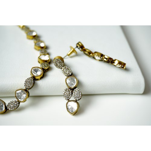 1nvUu6ytOEMnX5icpvEKXH_BVDWAgJqCL.jpg Dotted Polki Diamond Necklace Set