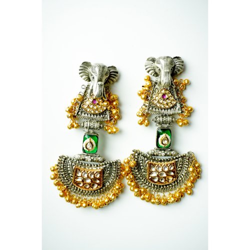 1oV3abKuPeigKO9RsDjHbPuqwAofMoRY5.jpg Long Dual Tone Elephant Polki Kundan Earrings