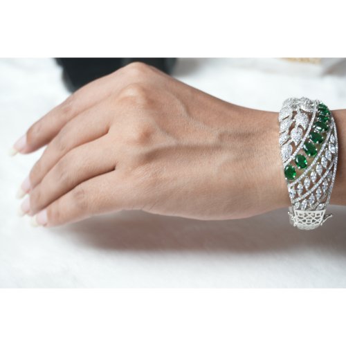 1pnh_cFGD2XjAI9Gqp8ht_nGSQmsQNZe8.jpg Royal Green AD Bracelet