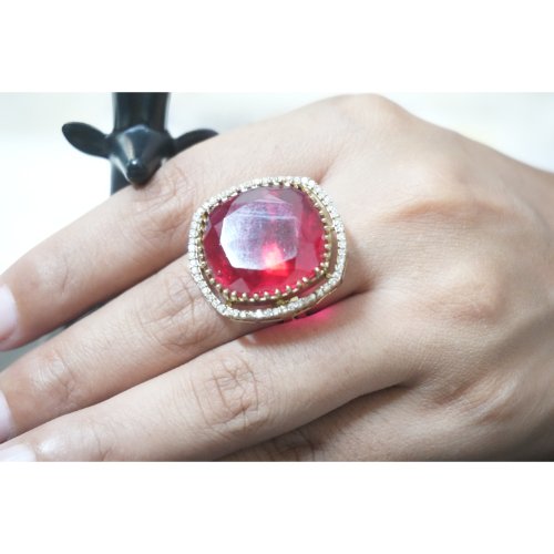 1pzgq8pwdKfFr0WbfRDnxJ9GO4uY6yEAa.jpg Ruby Diamond Ring