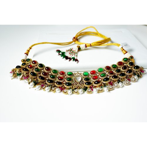 1vkO-9D9pvEvGFNTZ_Jp1Sn9J0QC8-VlW.jpg Navratna Pachi Kundan Necklace Set