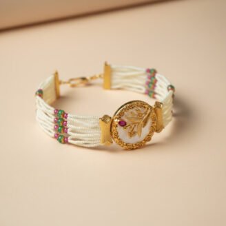 Leaf Gold Circular Bracelet